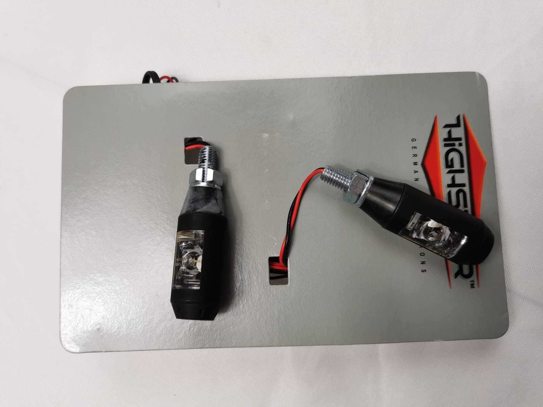 Akcesoryjne kierunkowskazy metalowe czarne kierunkowskaz LED
