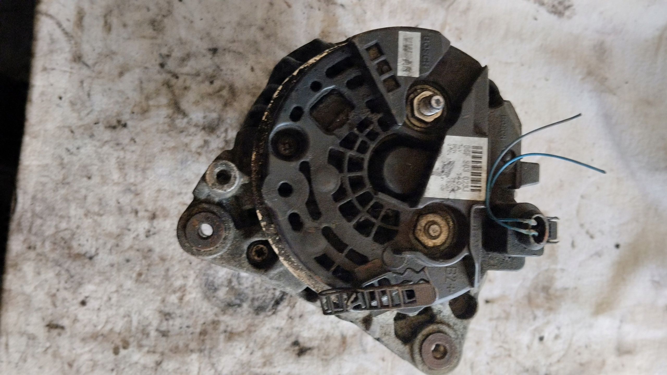 Alternator Audi A4 B7 Audi A6 C7 2.0 Tdi 06F903023J