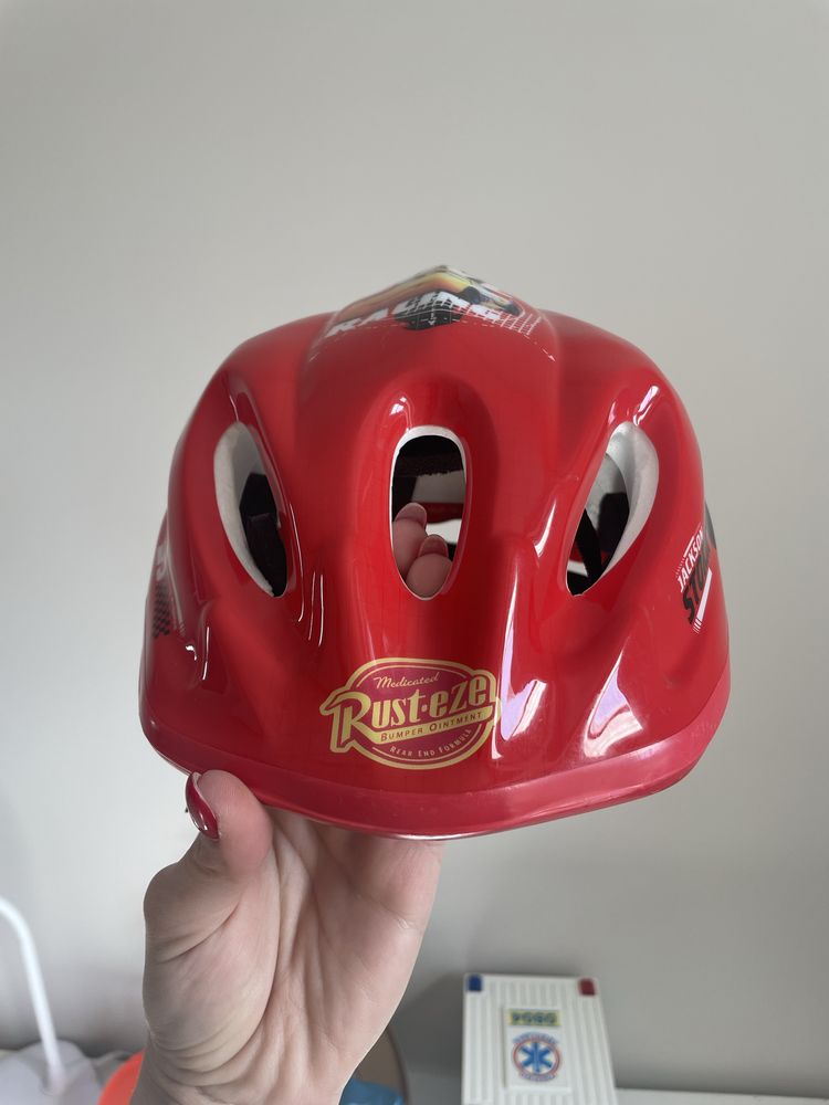 Kask rowerowy Disney, CARS