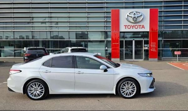 Toyota Camry 2020