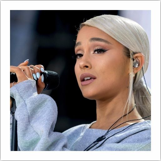 Ariana Grande - Várias fotografias Medidas 30 cm x 30 cm