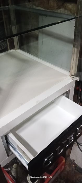 2szt Gabloty witryny szklane Guess