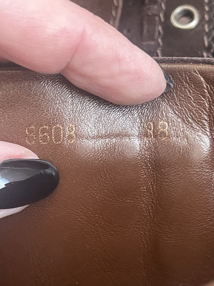 Сапоги Yves Saint Laurent  p 38( оригинал)