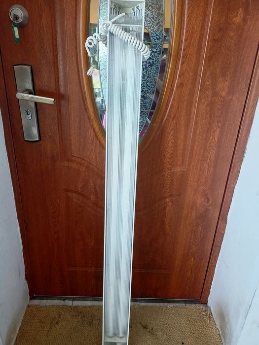 Lampa jarzeniowa 137cm
