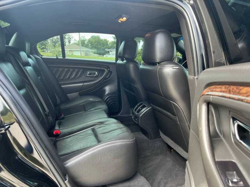 2019 Ford Taurus