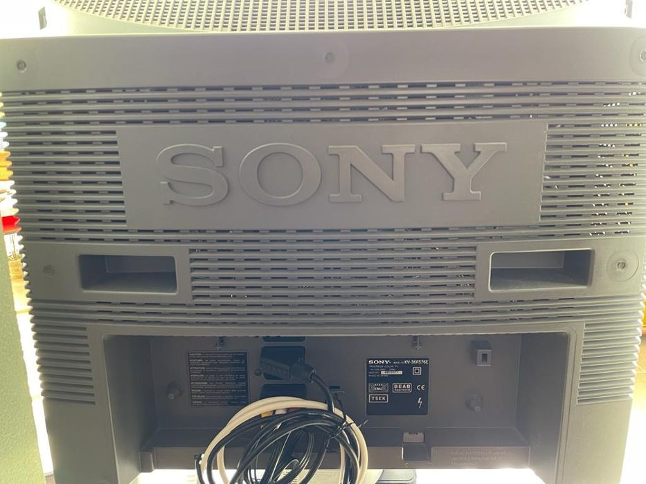 TV SONY Trinitron KV-36FS76E