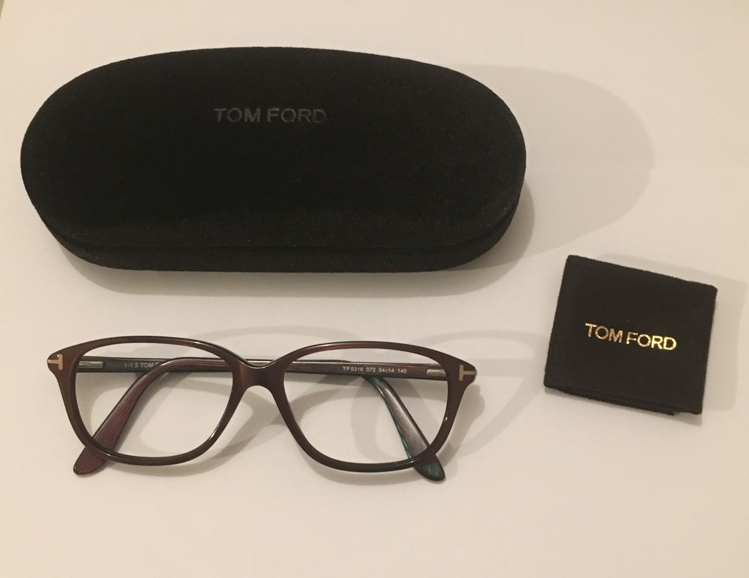 Armação de óculos marca Tom Ford