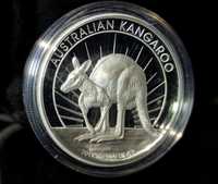 Серебряная монета кенгуру 1 доллар 2011 Австралия 31,1 грамм 999 пробы