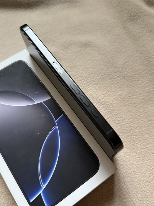 iPhone 16 Pro Max 512GB Black Titanium