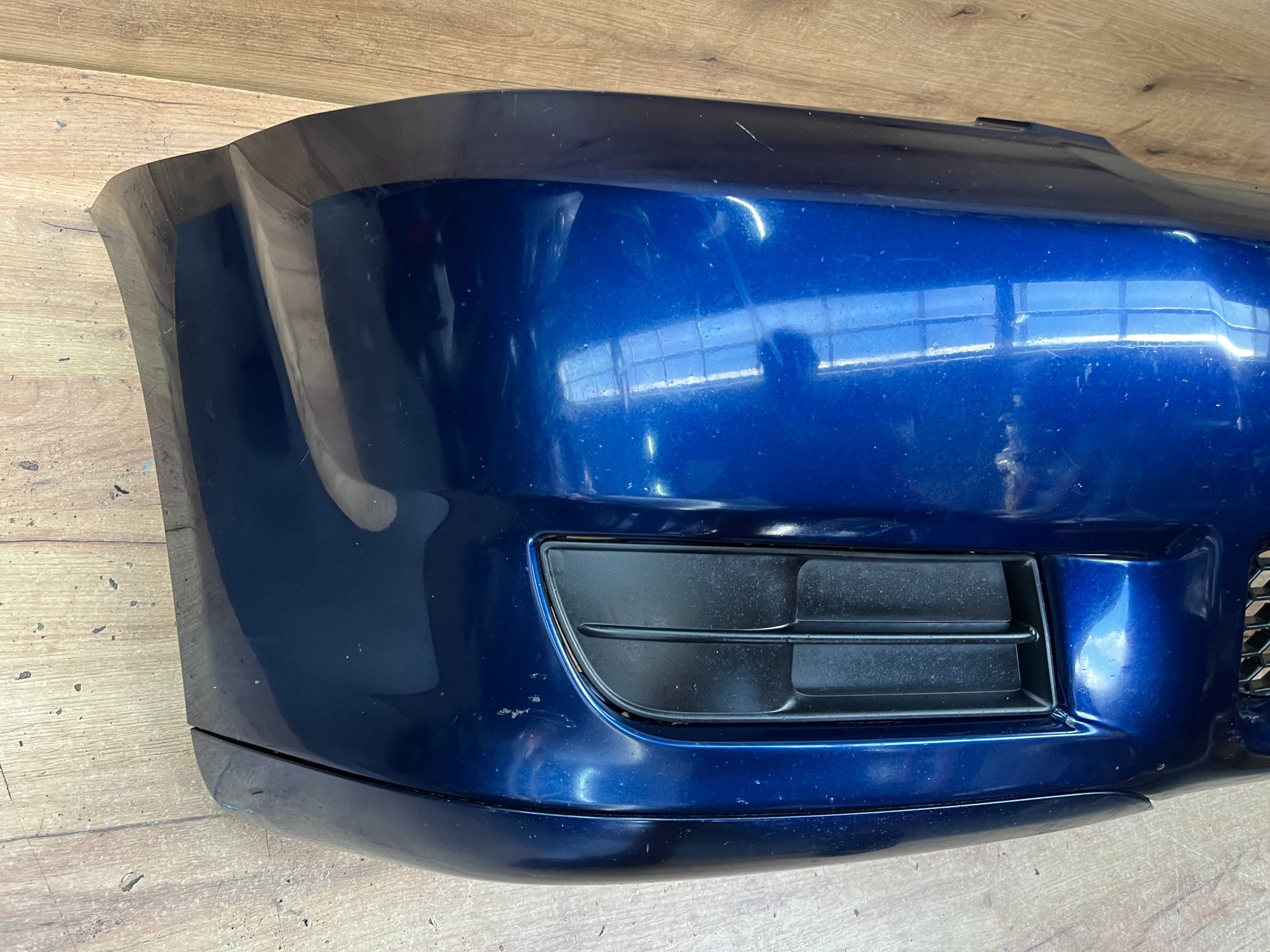 Zderzak przedni Toyota Corolla Verso kolor 8p4