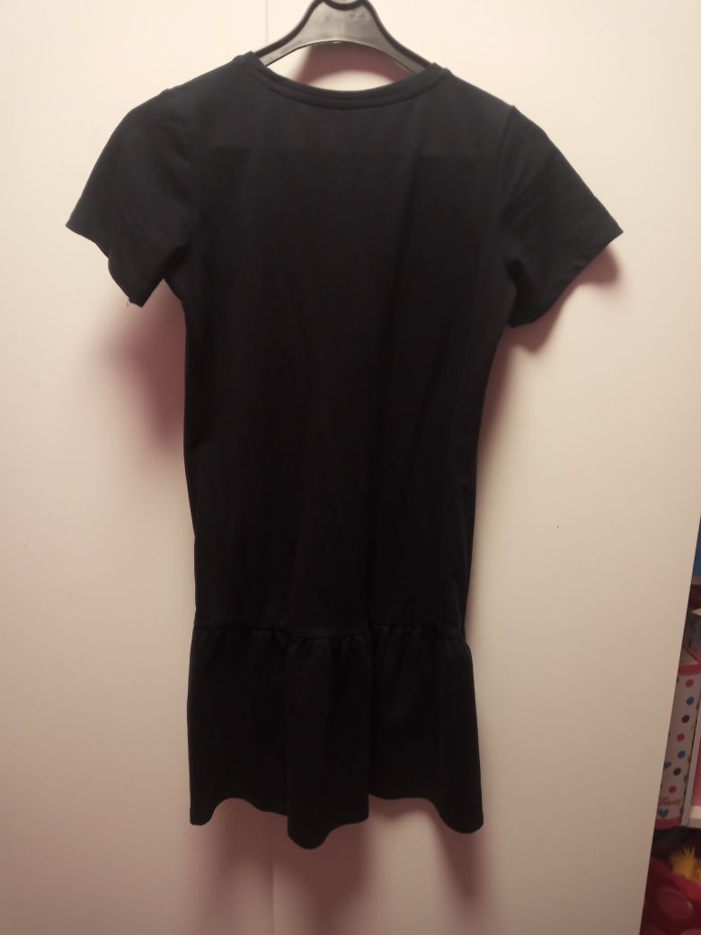 Czarna sukienka dla dziewczynki
