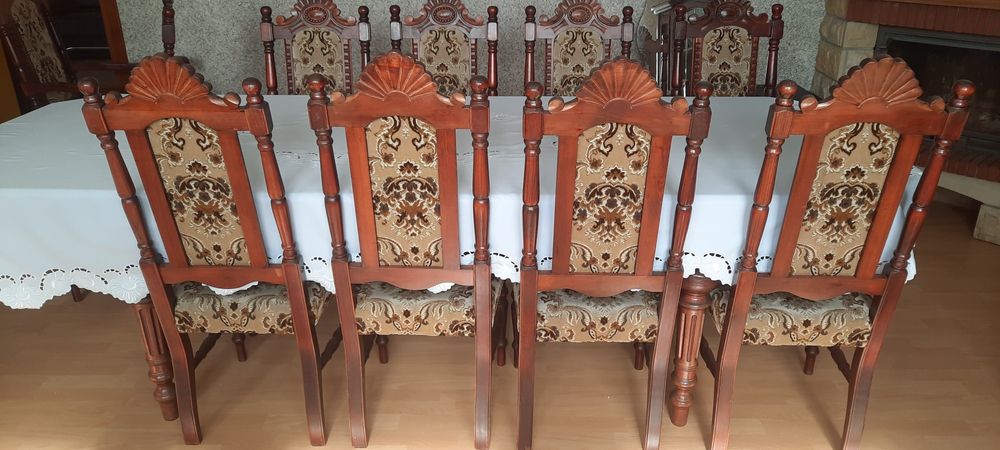 Super okazja Drewniany zestaw do salonu stol 12 krzeseł naroznik pufy