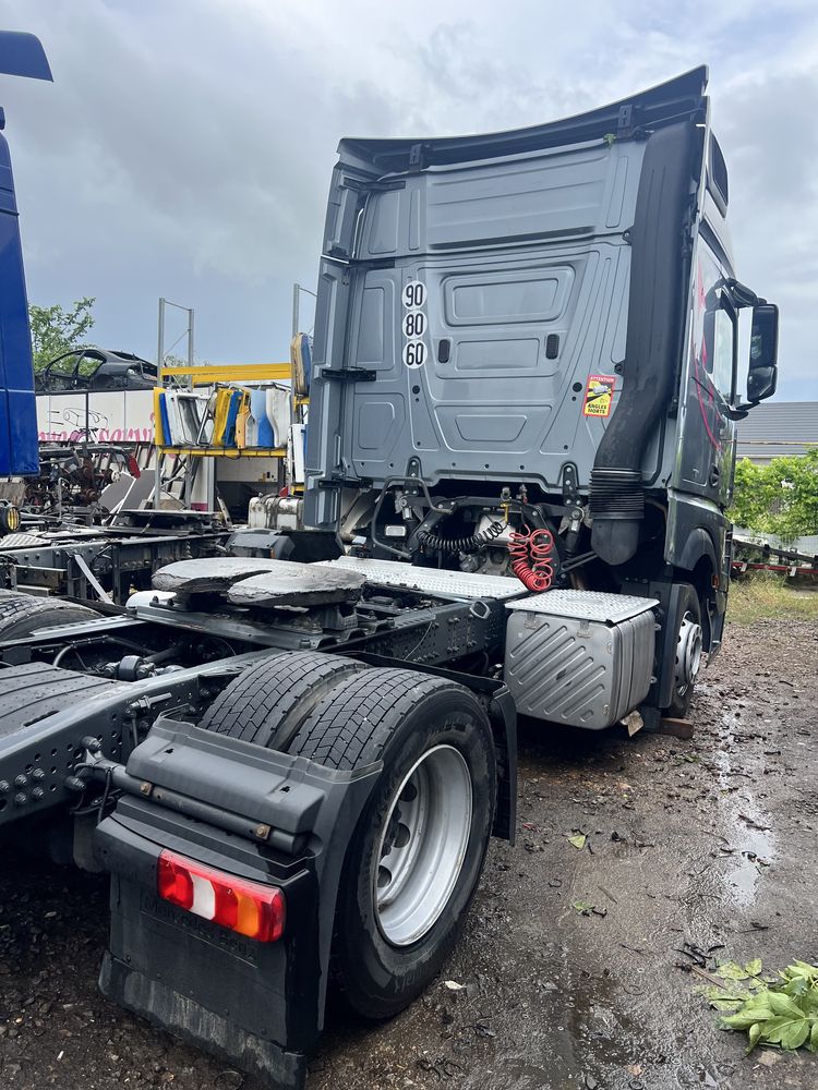 Разборка Mercedes benz actros