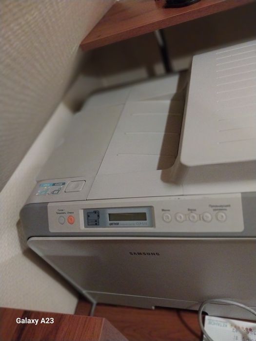 Продам  цветной лазерный принтер Samsung CLP-510