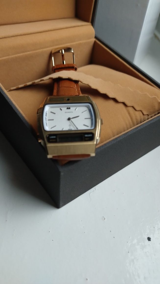 Seiko anadigi H259 z 1981 vintage w bardzo ładnym stanie