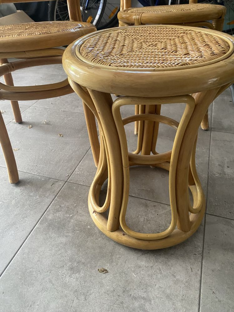 Sprzedam 2 krzesla, taboret rattan