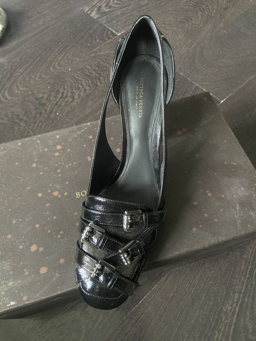 Туфлі з натуральноі шкіри. Bottega veneta