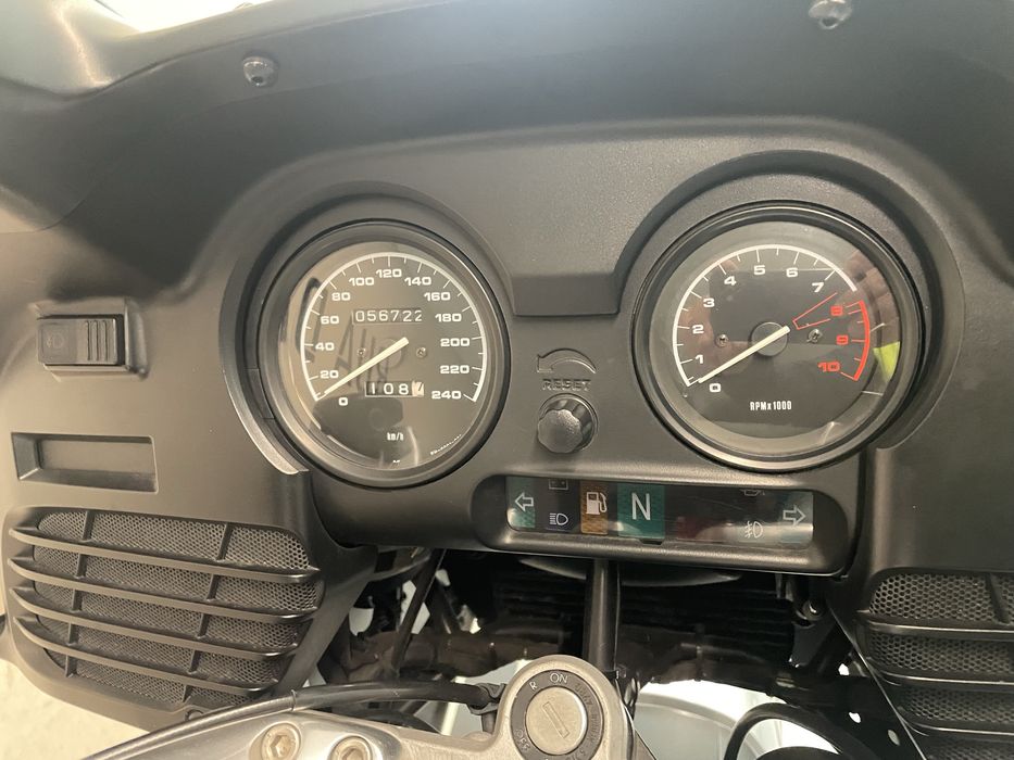 Vendo bmw r1150rt de 2003 em otimo estado.