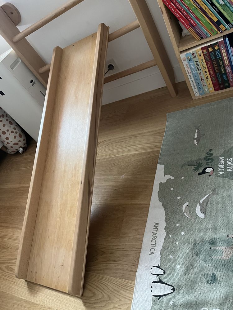 Zjeżdżalnia drewniana do domu
