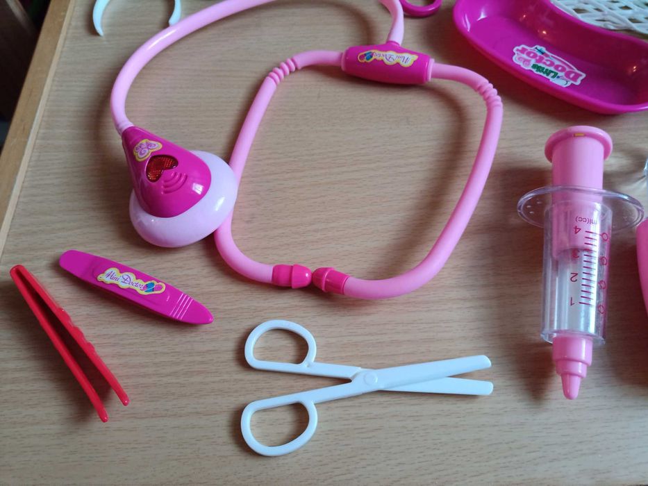 Игровой набор доктора Doctor Toy Китти, светящийся, звуки сердцебиения