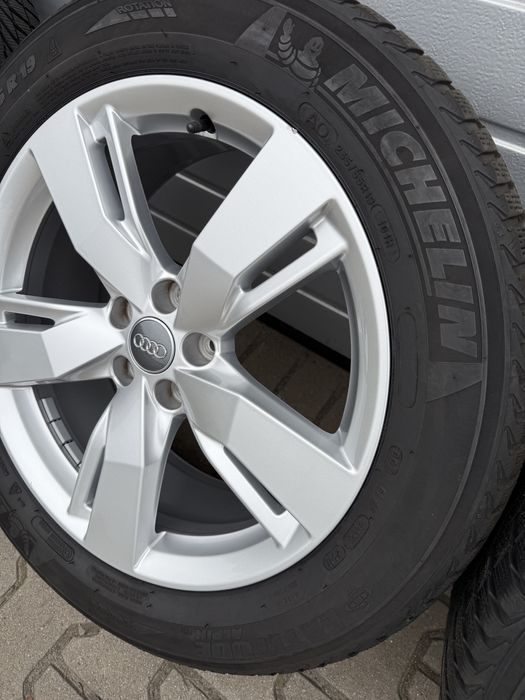 Koła zimowe 19” Audi Q5 235/55/19 Michelin