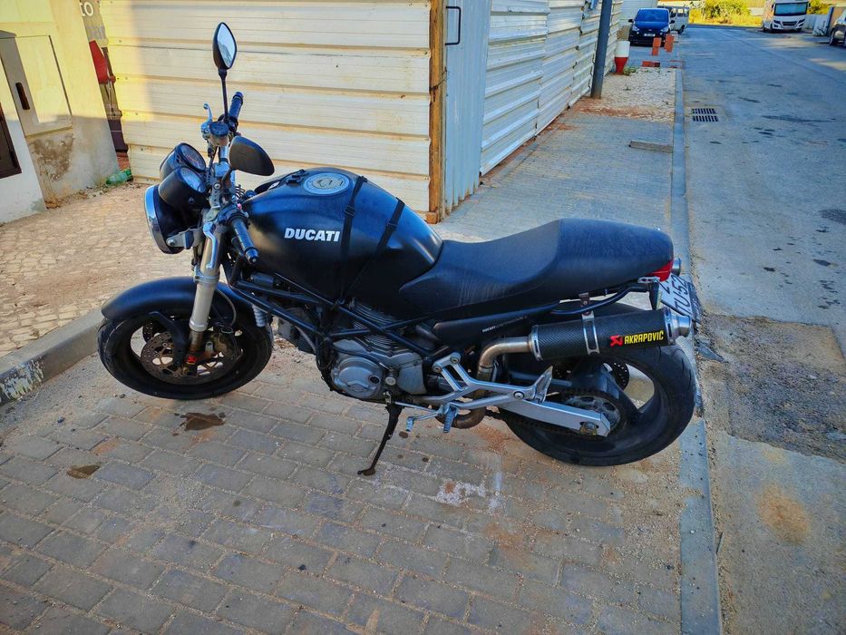 Ducati Monster 900ie