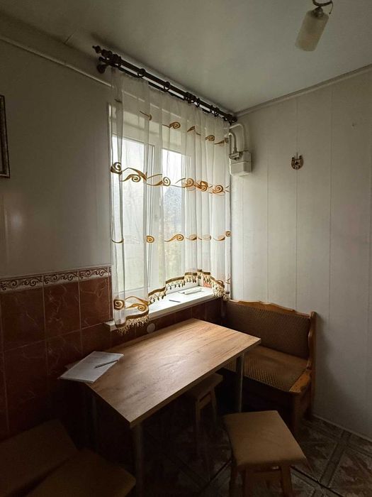 ПОДОБОВА Оренда: 2-х кімнатна квартира с. Сапіжанка