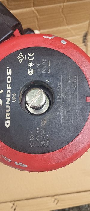 Pompa Obiegowa Grundfos UPS 40-180 F 400V