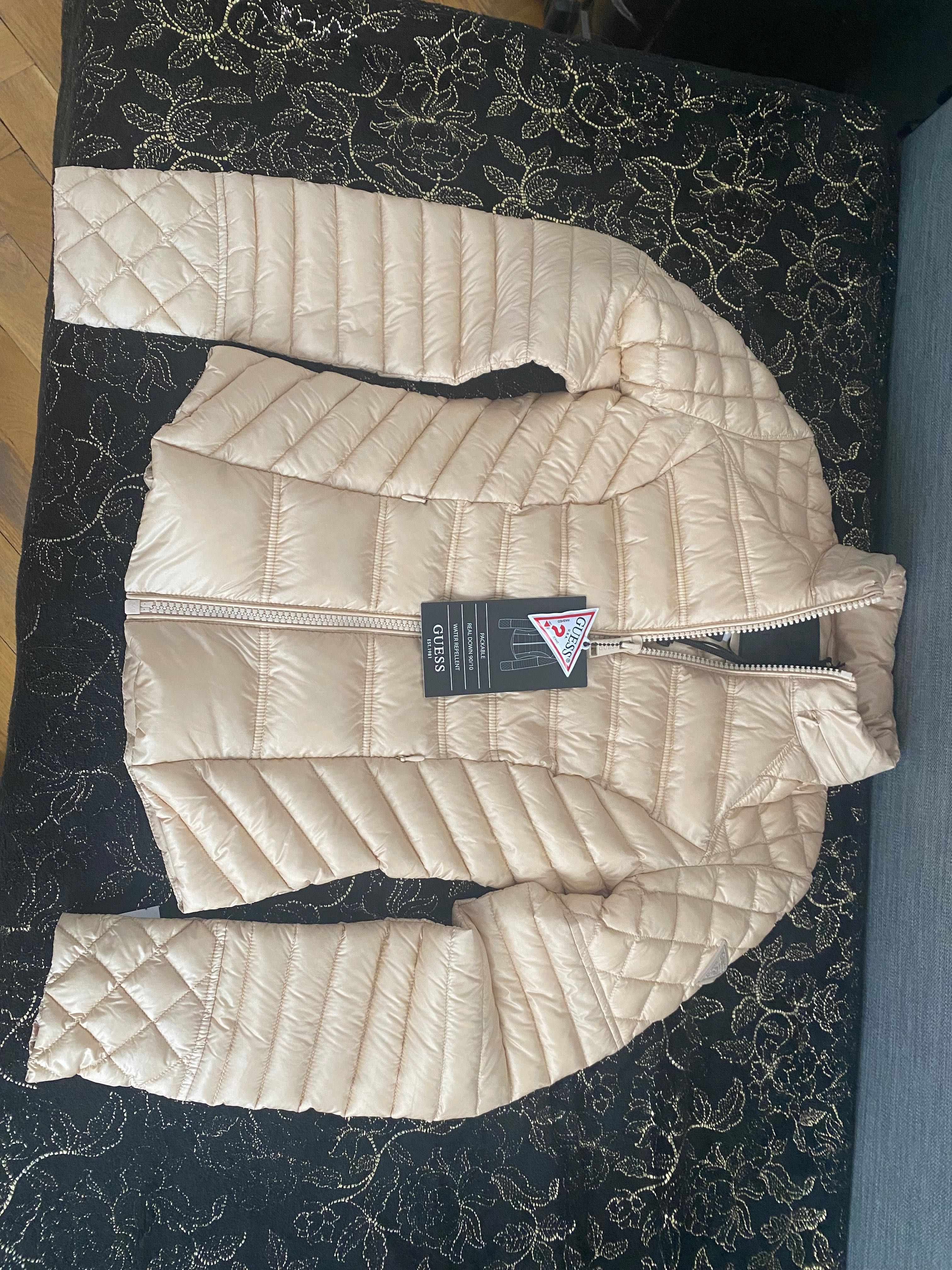 Nowa kurtka Guess
