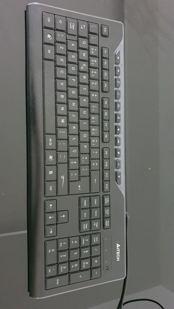 Teclado A4Tech KD-800L Retroiluminado