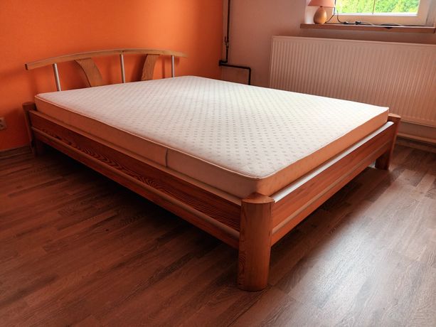 Łóżko drewniane 160x200 + materac