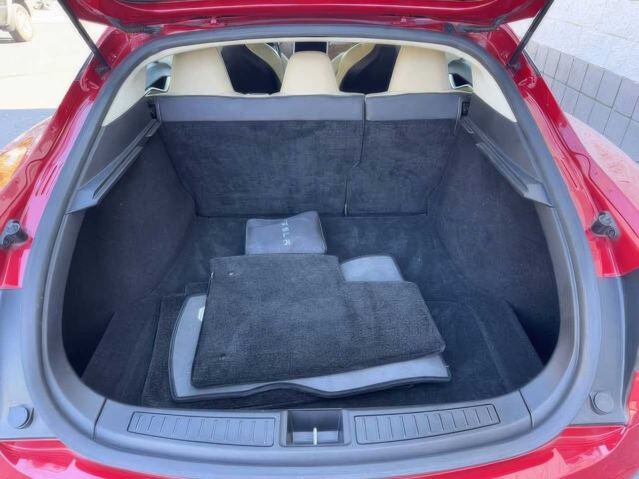 2017 Tesla Model S 90D