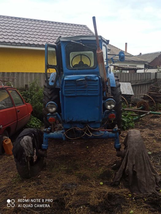 Продається трактор колісний