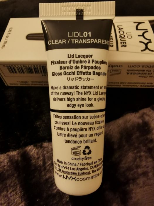 Vende-se da conceituada marca NYX Cosmetics, Fixador de sombras, novo