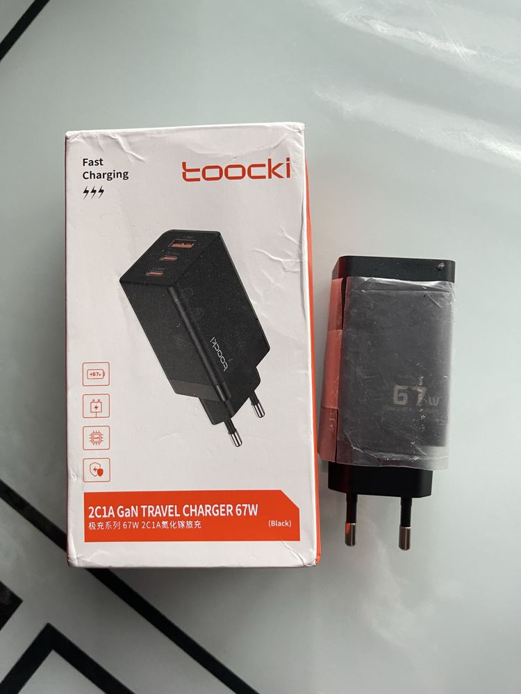 Зарядний пристрій швидкій Toocki  67W