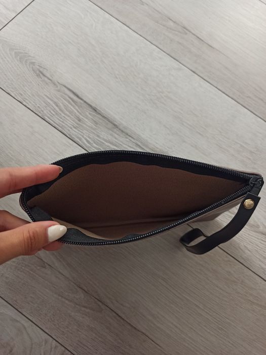 Brązowa saszetka 13x21 cm