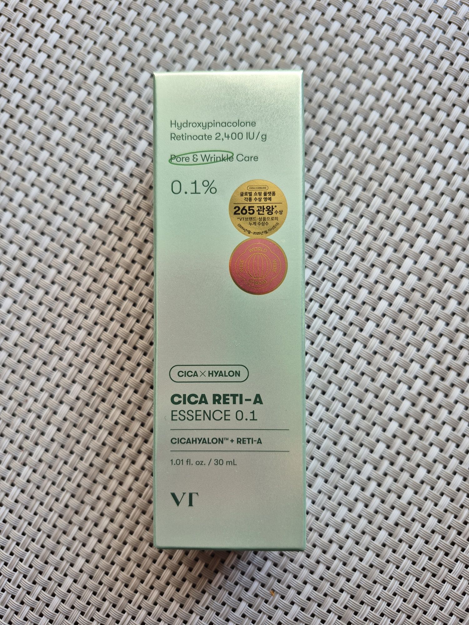 VT Cosmetics Cica Reti-A Essence 0.1%