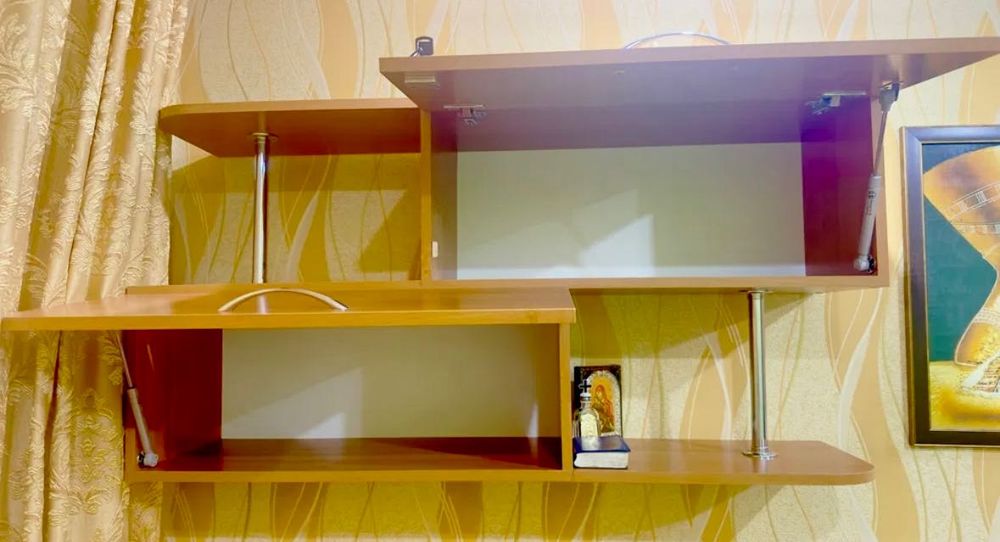 Полочка цвет орех