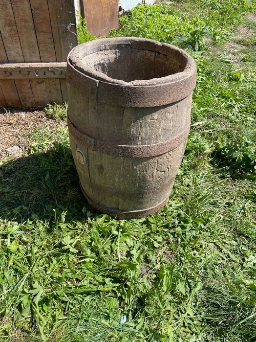 Бочки деревʼяні для господарських потреб