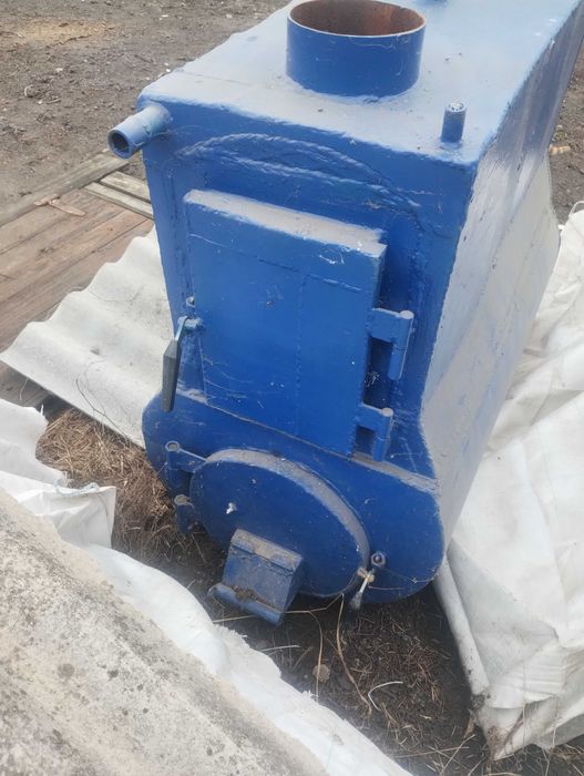 Дровяний котел новий