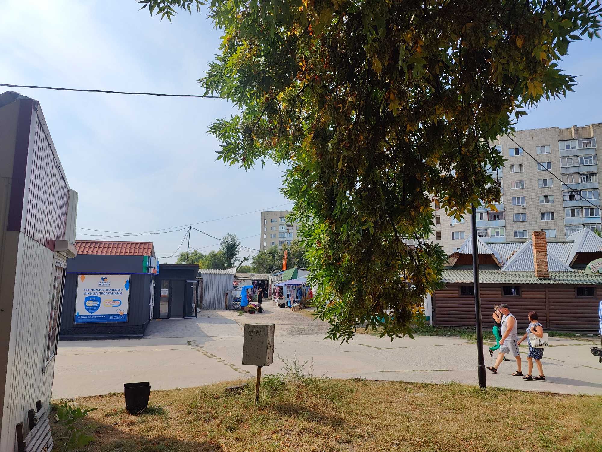 Оренда приміщення 3,2 м2 м. Вараш поряд з автостанцією і ринком