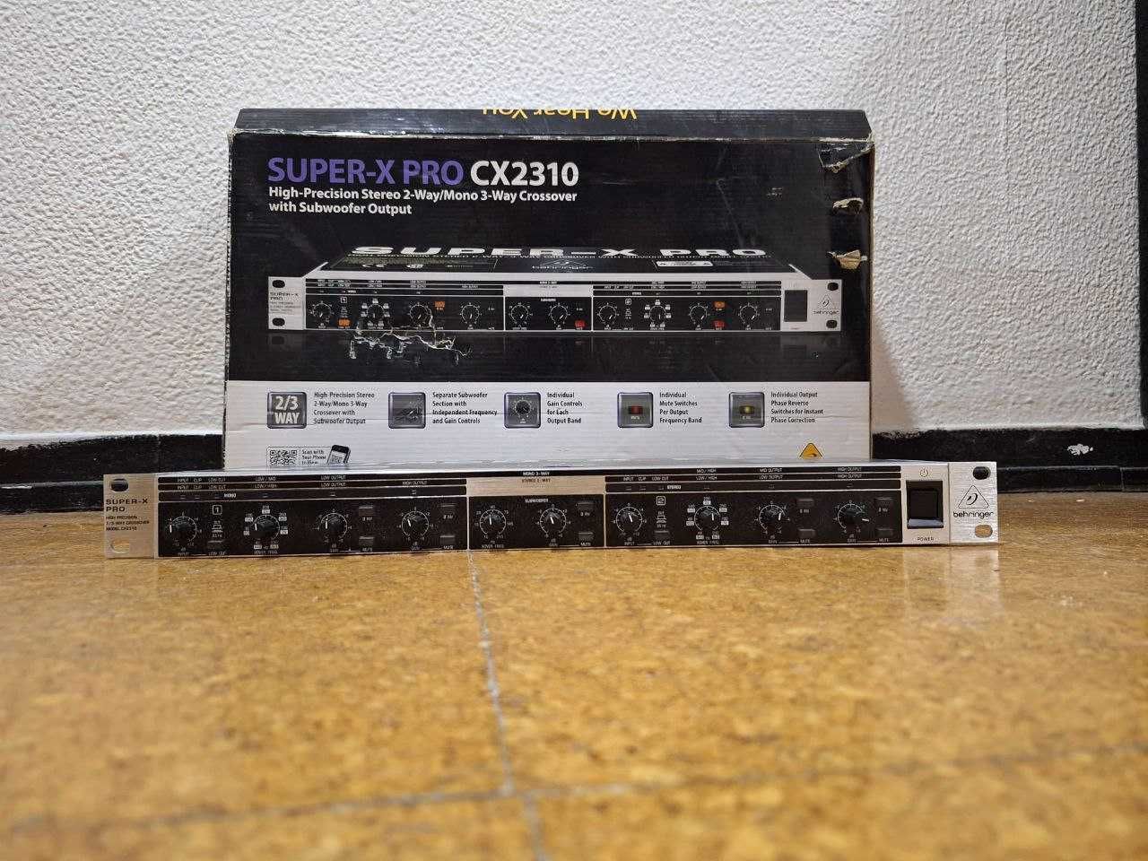 Processador de sinal - Behringer - Super-X Pro CX2310 (nao funciona)