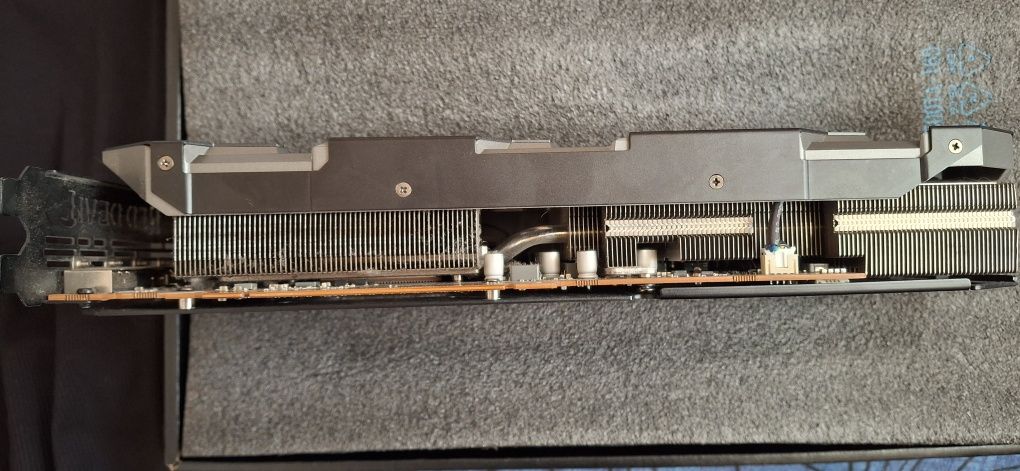 Продам відеокарту Rea devil RX 5700 XT 8GB 256 BIT