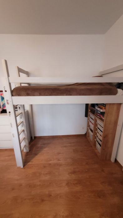 Łóżko drewniane antresola / 110x218x210