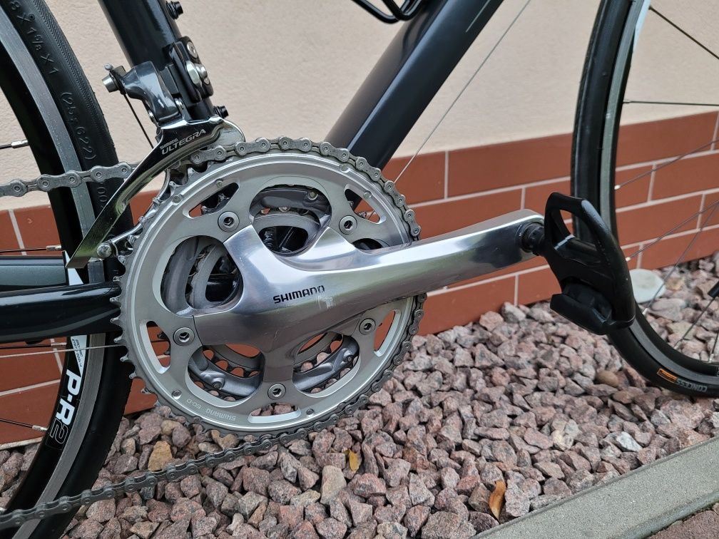 Rower szosowy GIANT DEFY 0 * Shimano Ultegra 3x10 * Aluxx SL * L 55cm