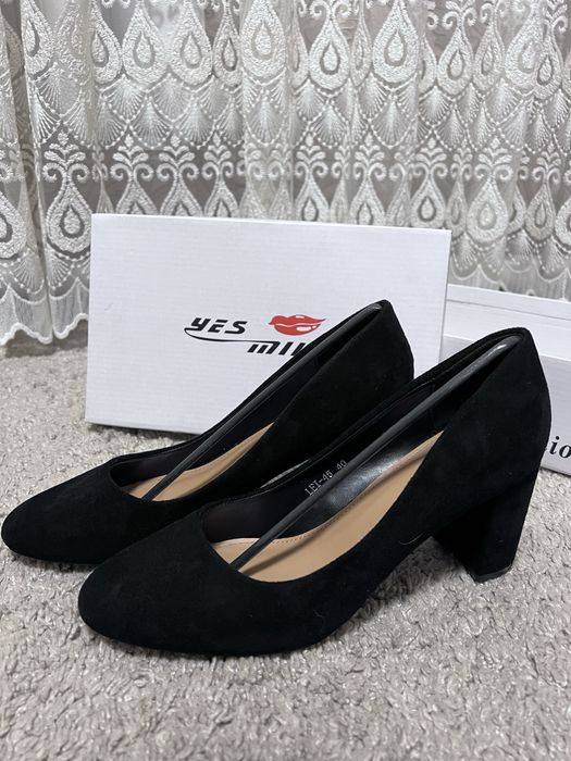 Туфлі з натуральної замші