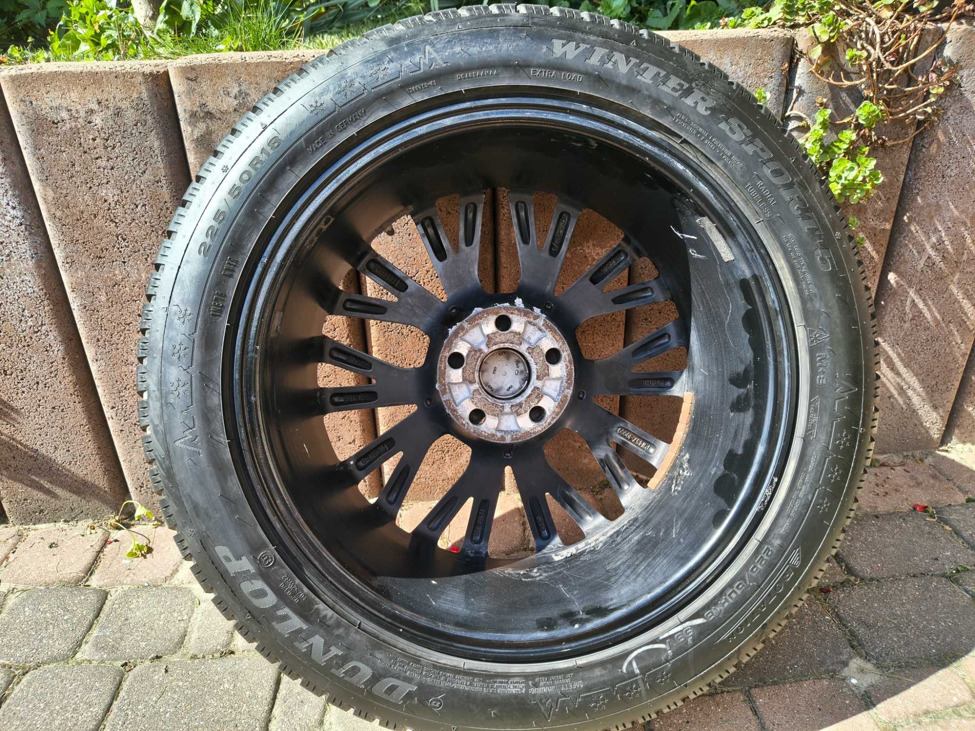 Opony i felgi zimowe DUNLOP rozmiar 18