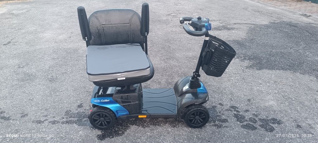Scooter de mobilidade reducida