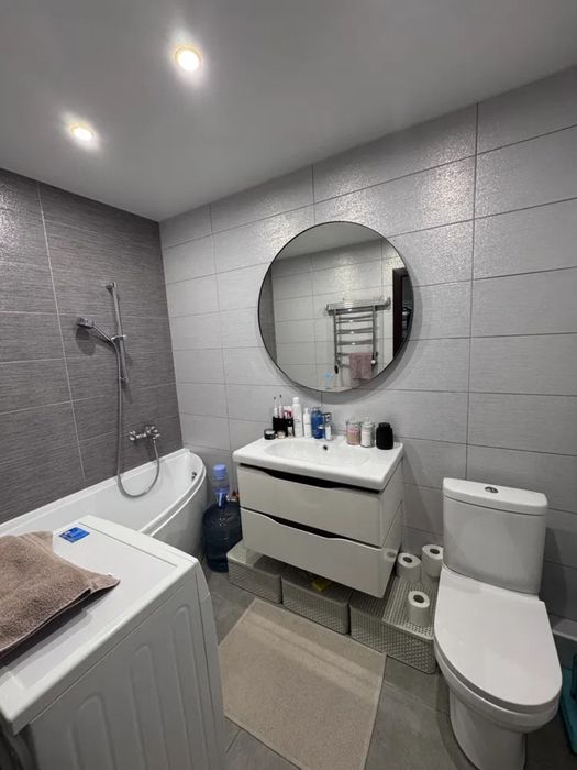 Продаж 3-кімнатної квартири біля Велмарт (Юрія Коваленка)