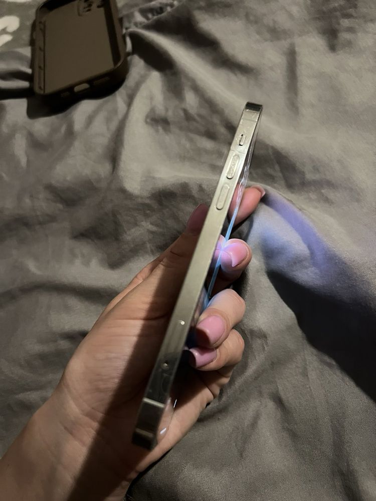 Iphone 12 pro 128 Ideal